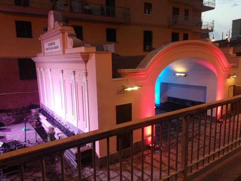 Bed and Breakfast La Via Del Mare Торре-дель-Греко Экстерьер фото